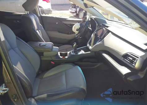 2021 Subaru Outback Limited z USA, uszkodzony, nr VIN 4S4BTANC4M3127620